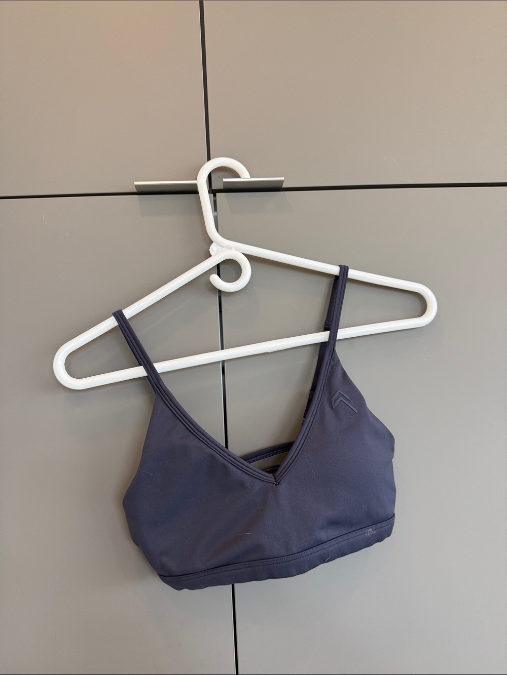 OnerActive Everyday V-Neck Bralette - Deep Navy